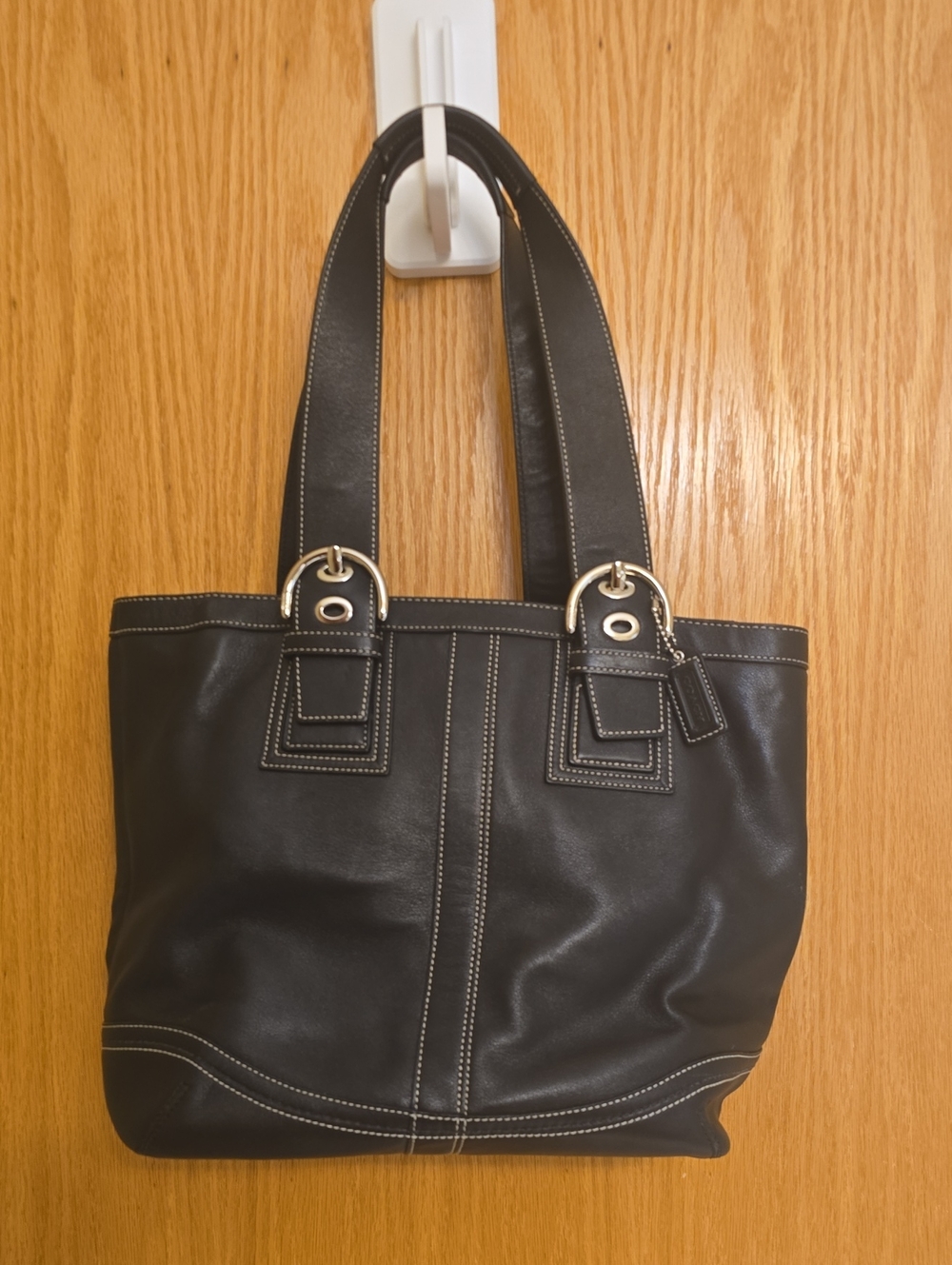 Vintage Coach Hampton  Black Leather Tote with Black Interior. Dust Bag Incld